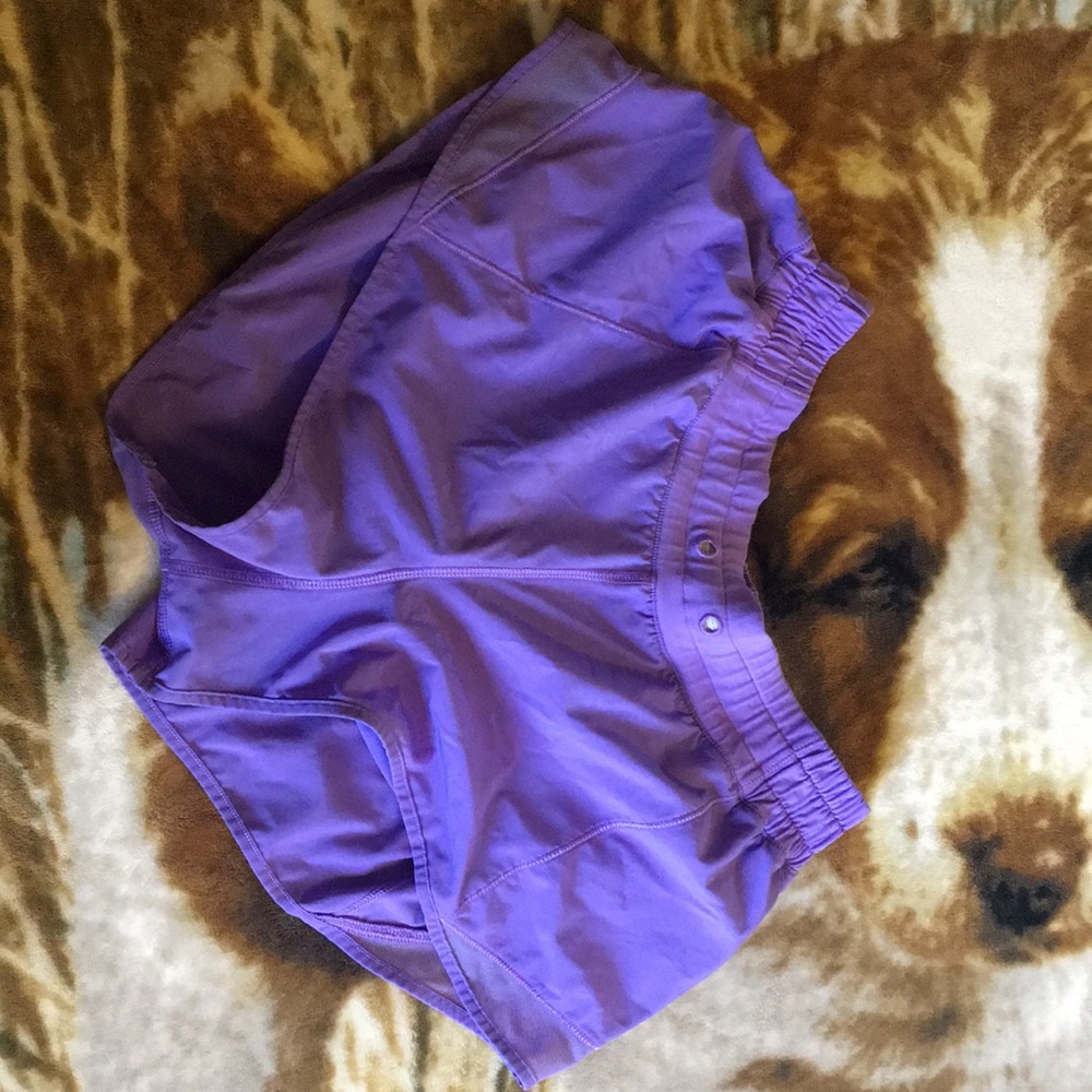 Lululemon purple power hotty hot shorts size 8